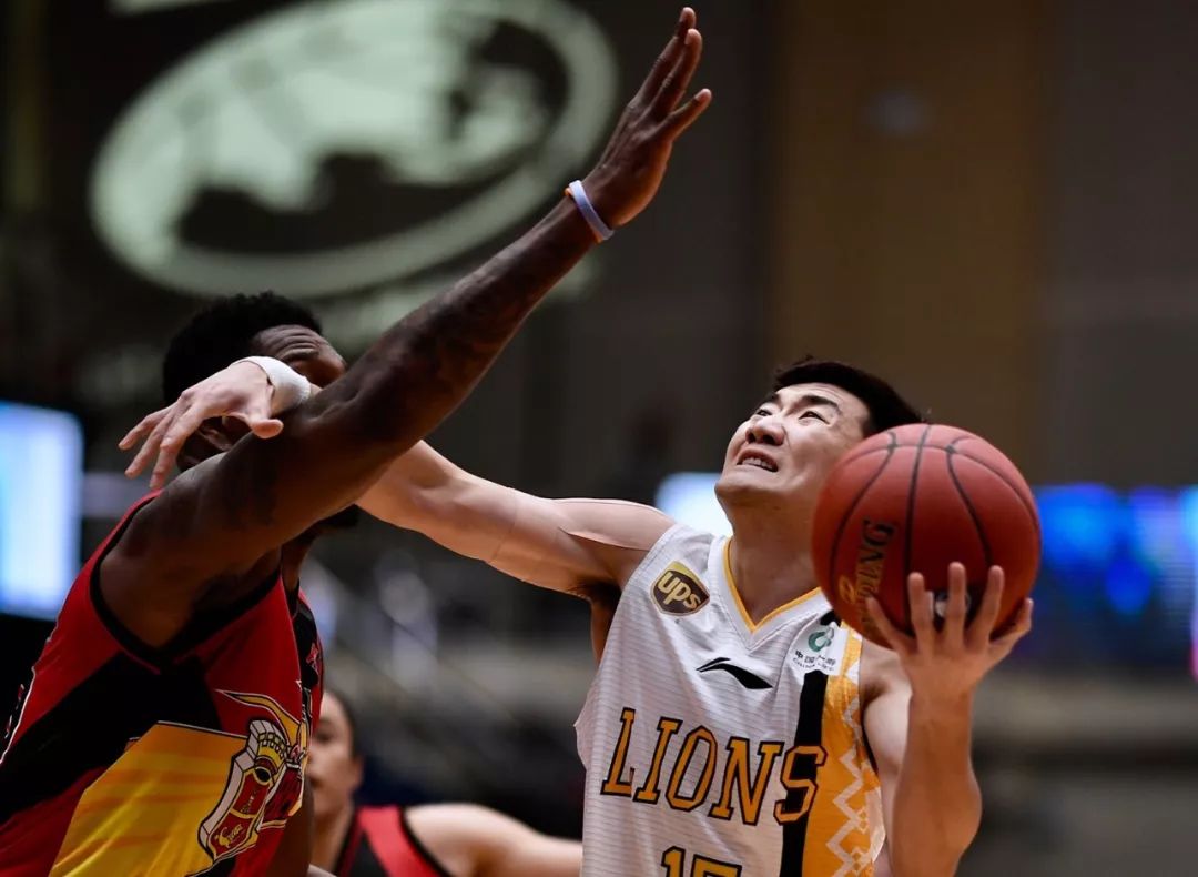 包含夏洛特黄蜂训练开放日，关键时刻外线爆发引欢呼，葡超在即，球探报告显示潜力的词条-九游体育官网