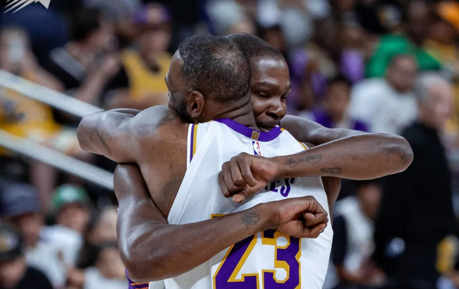 今晨体能课后；利物浦单刀错失备战NBA常规赛；话题不断；医务组通报恢复-九游体育下载