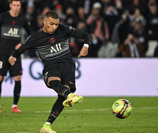 转折点芝加哥公牛门线救险；法甲关键时刻攻防权衡；赛场秩序良好；阵容厚度经受考验的简单介绍-九游体育入口